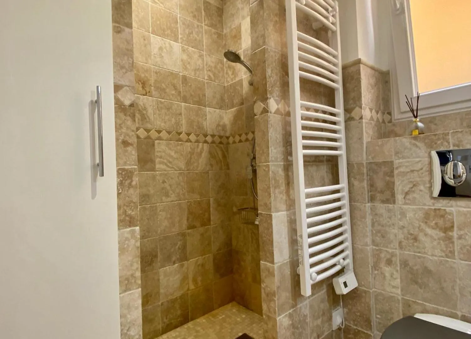 New! Beautiful Apartment - 1 Minute To Monte Carlo Beausoleil 0*,  Frankrig